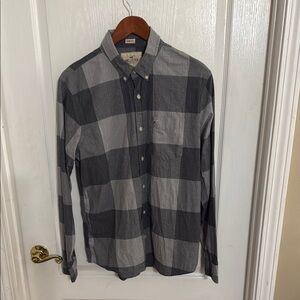 Hollister Gray Casual Button Down Shirt Soft Woven Fabric: GREAT CONDITION
